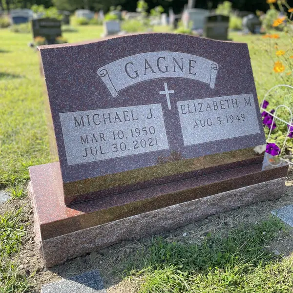 Slant monument in granite