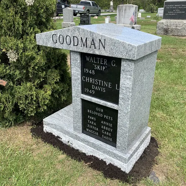 Cremation memorial by Champlain Monuments